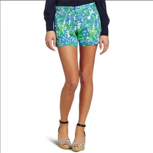 Lilly Pulitzer Bee in Your Bonnet Callahan Shorts size 2